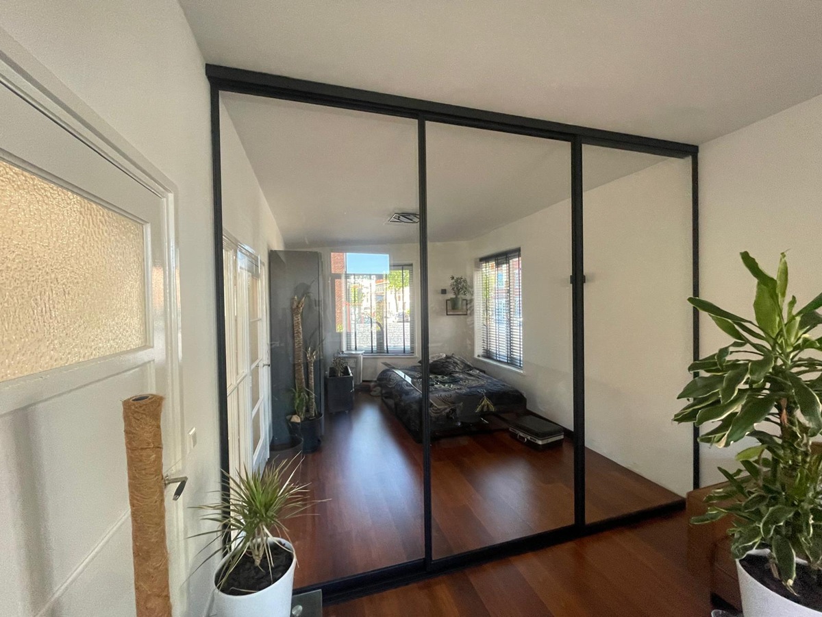 Staallook schuifwand met 3 deuren in het wit of zwart vanaf - Afbeelding 30