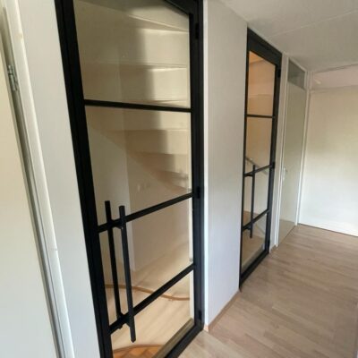 10% kortin aluminium draaideuren