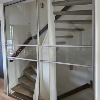 Staallook schuifdeuren voor een trap Inox vanaf