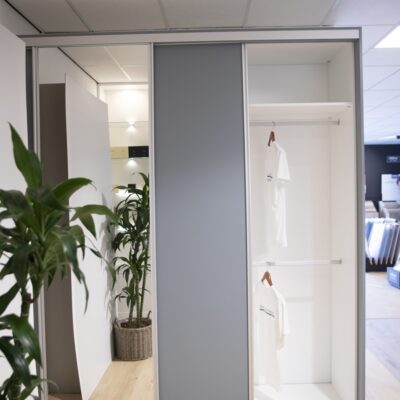 Showroom schuifdeurkast 2600 x 2270 x 700 mm - Afbeelding 3